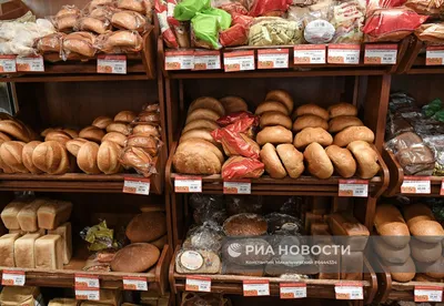 Пекарня Производство хлеба, рулонов, пирогов и печенья Стоковое Изображение  - изображение насчитывающей фабрика, мука: 157255329