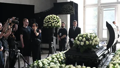 В Москве началась церемония прощания с Мирошниченко — РТ на русском