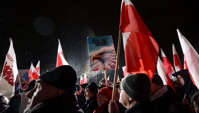 Выборы в Сербии: в Белграде прошли протесты после того, как было объявлено  о победе партии Вучича, лидеры оппозиции объявили голодовку