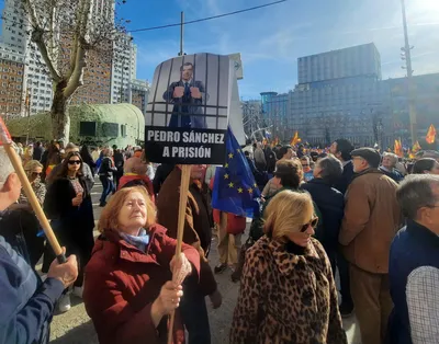 Протестующие анонсировали 24-часовую акцию протеста в Белграде — 27.12.2023  — В мире на РЕН ТВ