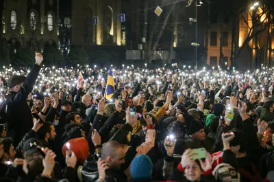 В Лондоне прошла акция протеста против незаконной эксплуатации Арменией  полезных ископаемых - АЗЕРТАДЖ