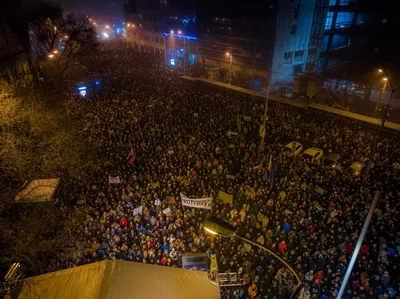 В Тбилиси продолжается акция протеста против выселения семьи из квартиры —  Полиция, Право, Протест, Тбилиси, — Netgazeti.ge