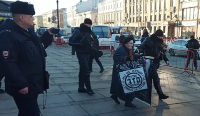 В Париже в акции против насилия полиции приняли участие 2000 человек - РИА  Новости, 08.07.2023