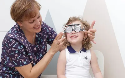 Проверка зрения у детей - проверить зрение ребенку в Москве - клиника  Фэнтези