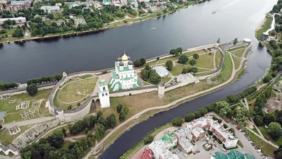 Нетленная классика ПЛЮС: Псков-Изборск-Печоры-Пушкинские горы 🌷🌞🍁❄️ –  Туркомпания «Палм-Тур»