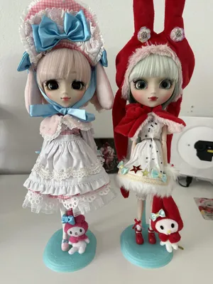 justin on X: \"ok now that I finally own the official mana pullip, I can  compare with my custom mana (made prior to the official pullip's release).  I made a nun mini