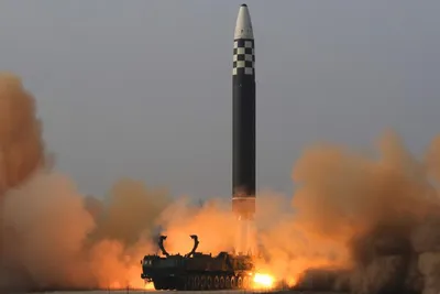 Россия запустила две баллистические ракеты в рамках тренировки сил ядерного  сдерживания - Газета.Ru | Новости