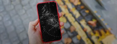 Замена разбитого стекла у смартфона iPhone 7