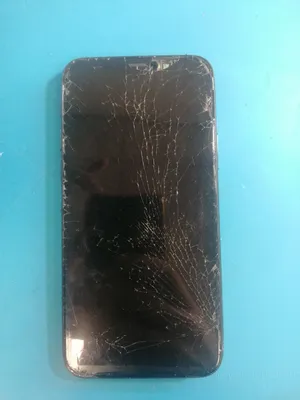 Телефон Samsung A50 чаще всего приносят на ремонт с разбитым стеклом,  экраном.