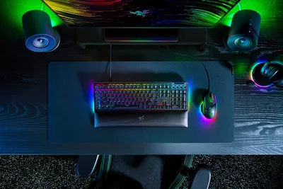 Razer Goliathus Chroma – Купить игровой коврик с подсветкой на Razer.ru