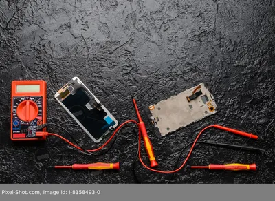 В Сети появились фотографии гибкого смартфона Samsung Galaxy Fold в  разобранном виде