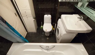 Ремон ванной комнаты до и после: 8 фото-проектов реальных санузлов до и  после ремонта | Houzz Россия