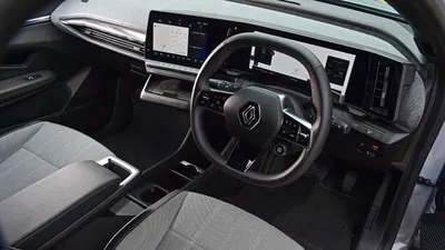 Электрокроссовер Renault Megane отличился эффектным интерьером — Motor