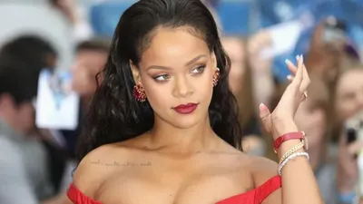 Rihanna compares motherhood to taking acid: 'Trippy as hell'