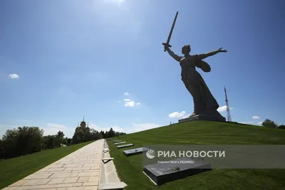 Скульптура «Родина-мать зовёт!» отнесена к особо ценным объектам  культурного наследия | Государственное Собрание (Ил Тумэн) Республики Саха  (Якутия)