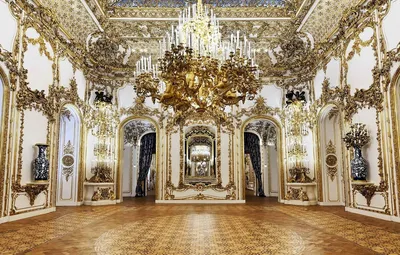 Rococo Architecture — The Ornate and the Extravagant