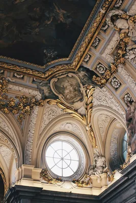 Rococo ceiling hi-res stock photography and images - Alamy