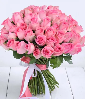 Розовые розы в букете от 9 шт. за 4 190 руб. | Бесплатная доставка цветов  по Москве
