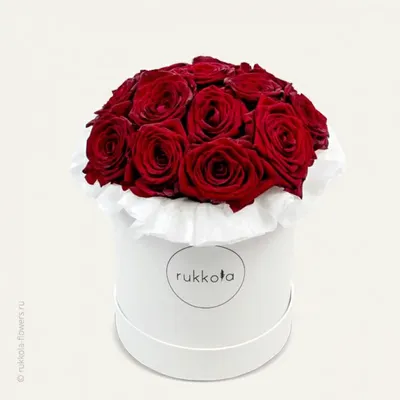 Красные розы в розовой шляпной коробке (19 шт) за 3226р. Позиция № 1854