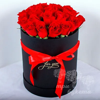 Букет в коробке из роз и эвкалипта в Оренбурге купить, заказать с доставкой  - Fleur