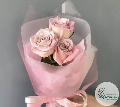 Розы на день рождения в Москве купить букет с доставкой недорого по цене  магазина Во имя розы