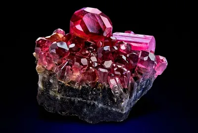 Рубин — магические свойства и значение камня; как выглядит и кому по знаку  зодиака подходит; какие есть цвета