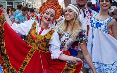 Идеи на тему «Русские девушки» (350) | русская мода, стиль, фольклорный  стиль