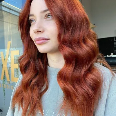 Темно-рыжий цвет волос [65+ фото] — палитра оттенков, выбор краски,  особенности окрашивания | Рыжий цвет волос, Стили окраски волос, Красота  волос
