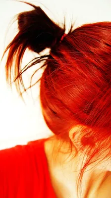 Женщина с рыжими волосами со спины (58 лучших фото)