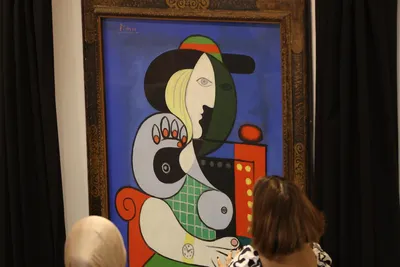 Картина Пабло Пикассо «Женщина с часами» продана за 139,4 млн долларов