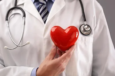 Медицинский Центр «Лекарь» on Instagram: \"Сегодня 6 июля Всемирный день  кардиолога ❤️ Поздравляем со Всемирным днем кардиолога! Желаем, чтобы ваши  надежды и мечты сбывались. Чтобы радость от занятия любимым делом приносила  вдохновение