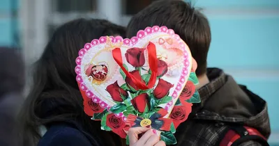 З Днем святого Валентина 2024 року: привітання закоханим у прозі,  листівках, віршах, жартівливі та відео — Різне