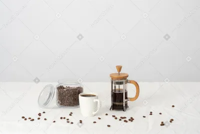 Мешок с кофейными зернами на столе на белом фоне :: Стоковая фотография ::  Pixel-Shot Studio