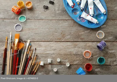 Кисти и краски для рисования Stock Photo | Adobe Stock