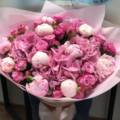Цветы в шляпной коробке \"Нежный сонет\" - заказать с доставкой недорого в  Москве по цене 6 550 руб.