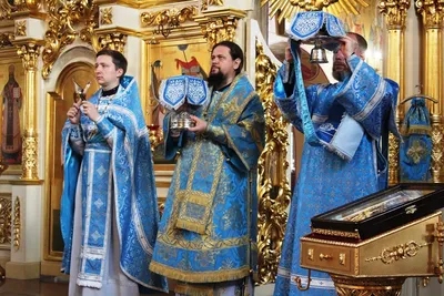 С праздником успения