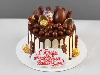Конвейер с шоколадными конфетами …» — создано в Шедевруме