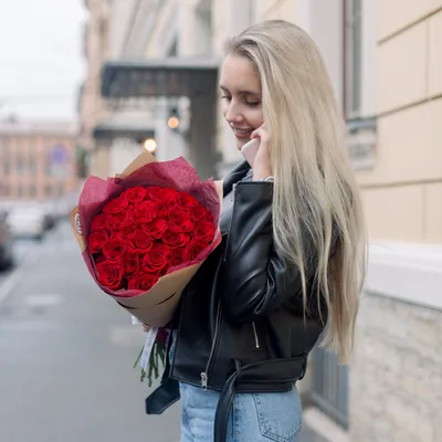 Как дарить цветы девушке в другом городе | Блог о цветах Семицветик