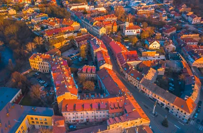 Город с цветными крышами: летний Владивосток с высоты птичьего полета -  PrimaMedia.ru
