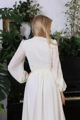 Купить летящее Платье с запахом из шифона миди (Айвори) в Санкт-Петербурге  в салоне платьев по выгодной цене