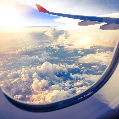 Безопасность на борту самолета: 5 главных советов | Блог Касперского