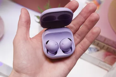 Samsung Galaxy Buds FE vs Samsung Galaxy Buds 2 - SoundGuys