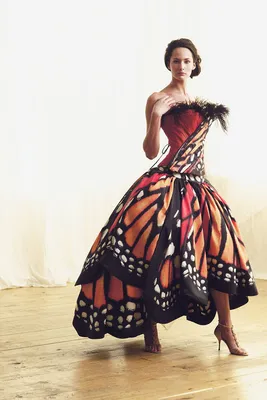 Короткие платья для зимних вечеринок: 20 самых красивых моделей, которые  можно купить прямо сейчас | Vogue Russia