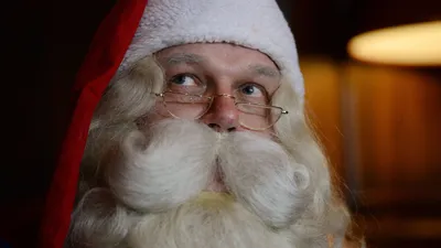 Дед Мороз и Санта Клаус – оба приносят подарки послушным детям, но все же  они разные