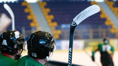 Сборная России по хоккею с мячом вышла на сыктывкарский лед « БНК