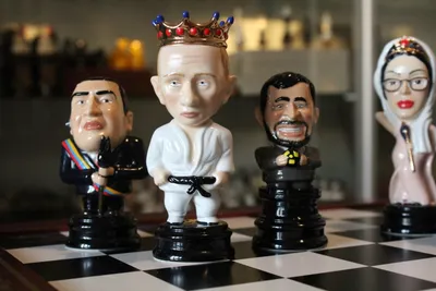 Political Chess - Политические Шахматы (Можно фигуры покупать по отдельности )
