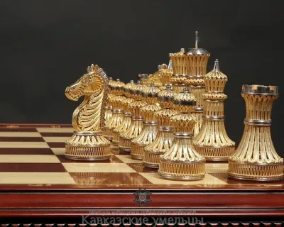 Шахматы на белом фоне стоковое фото ©bit245 7159904