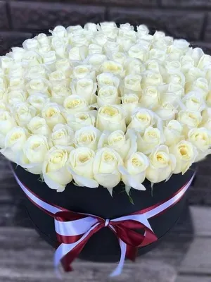 Купить Шикарный букет цветов 175 разноцветных роз Озерное | UFL