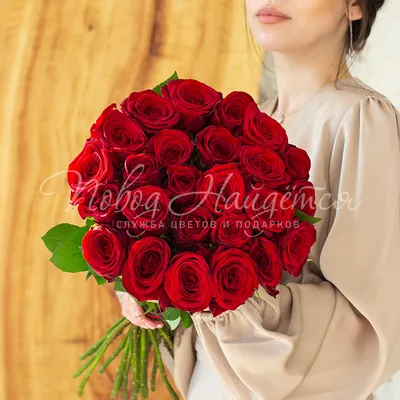 Шикарные букеты роз и пионов Стоковое Фото - изображение насчитывающей  флора, розы: 93299690