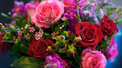 Шикарные розы в коробке \"Сердце\" купить в Краснодаре с доставкой